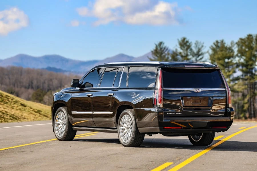 2015 Cadillac Escalade 4th Gen - Image 11 of 31