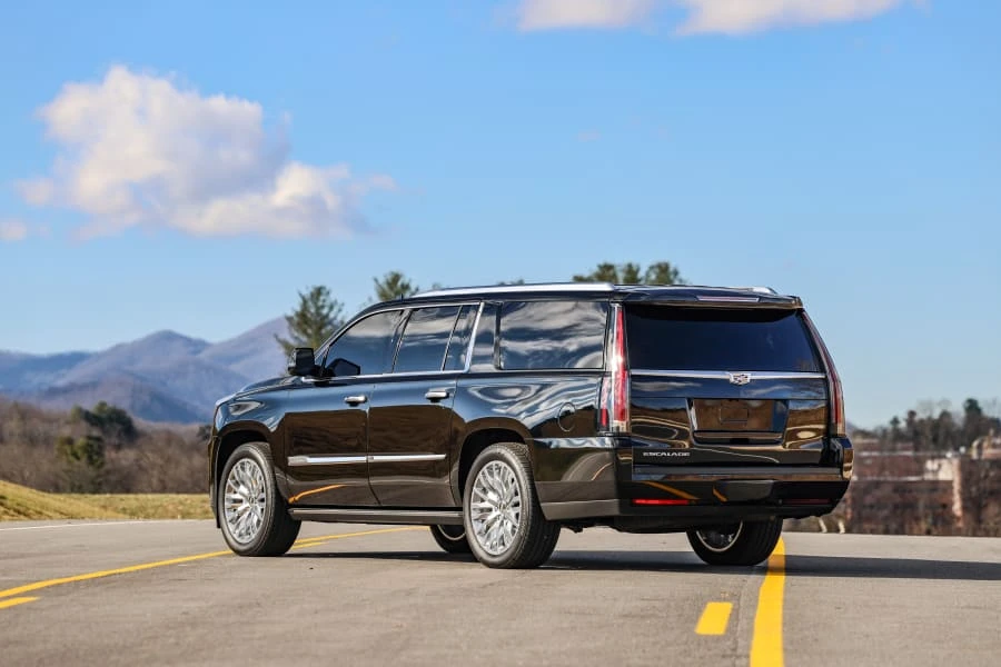 2015 Cadillac Escalade 4th Gen - Image 7 of 31