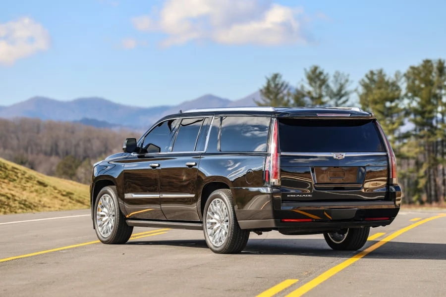 2015 Cadillac Escalade 4th Gen - Image 10 of 31