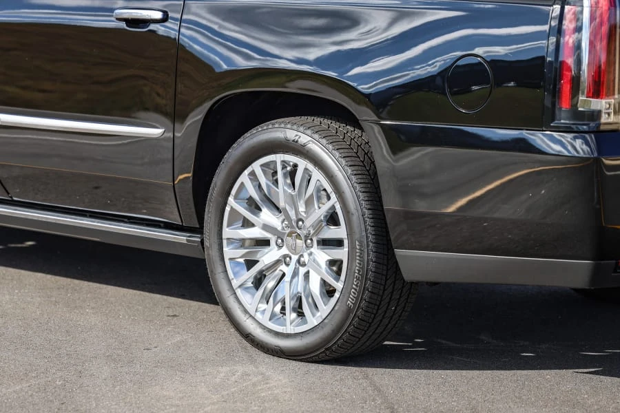 2015 Cadillac Escalade 4th Gen - Image 22 of 31