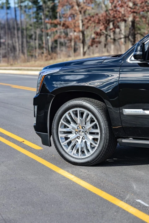 2015 Cadillac Escalade 4th Gen - Image 21 of 31