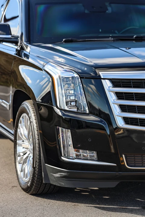 2015 Cadillac Escalade 4th Gen - Image 17 of 31