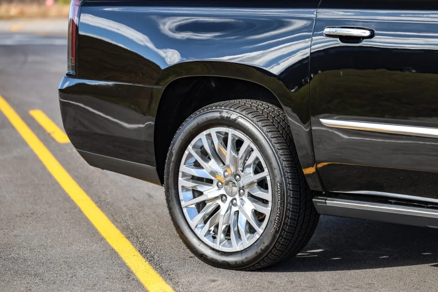 2015 Cadillac Escalade 4th Gen - Image 20 of 31