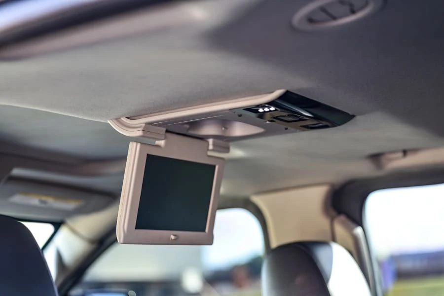 2015 Cadillac Escalade 4th Gen - Image 30 of 31