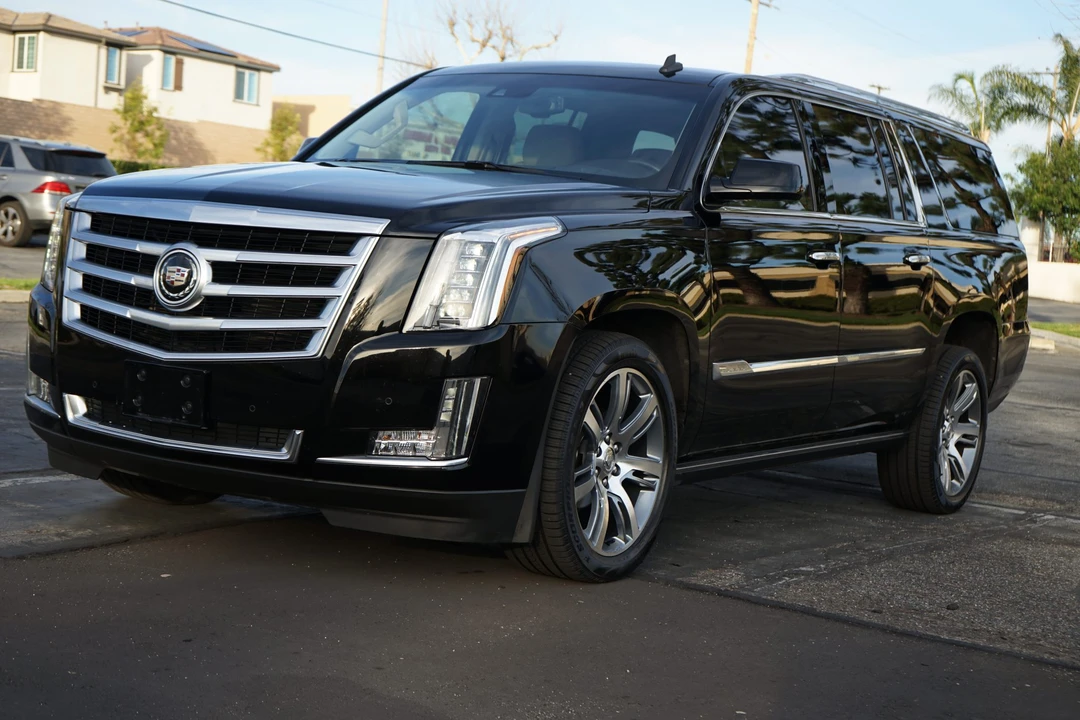 2015 Cadillac Escalade 4th Gen - Image 17 of 31