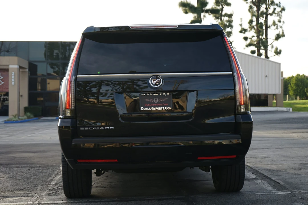 2015 Cadillac Escalade 4th Gen - Image 21 of 31
