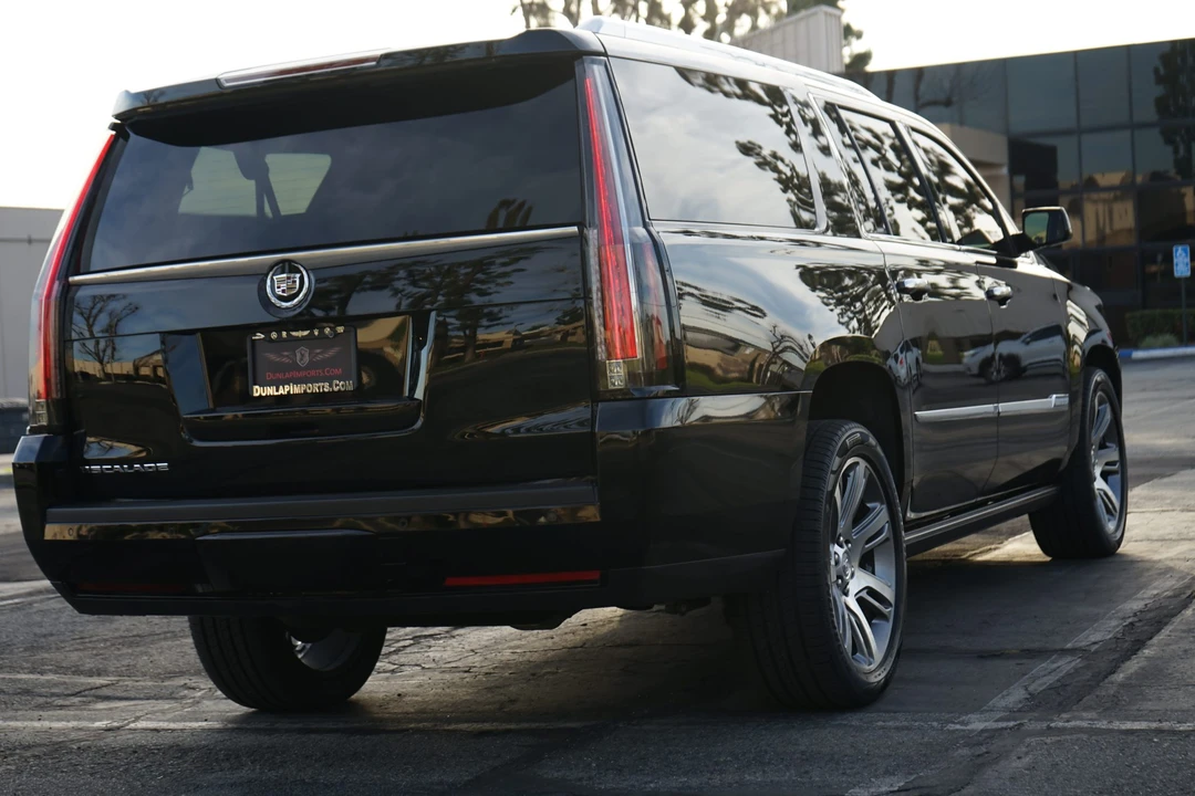 2015 Cadillac Escalade 4th Gen - Image 22 of 31