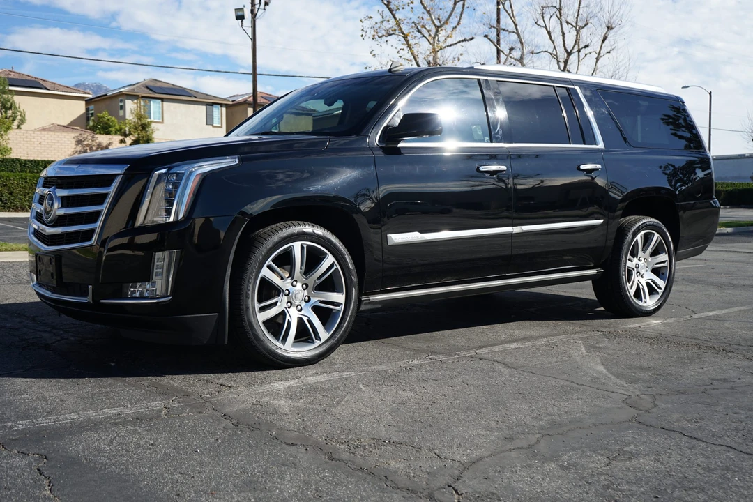 2015 Cadillac Escalade 4th Gen - Image 3 of 31