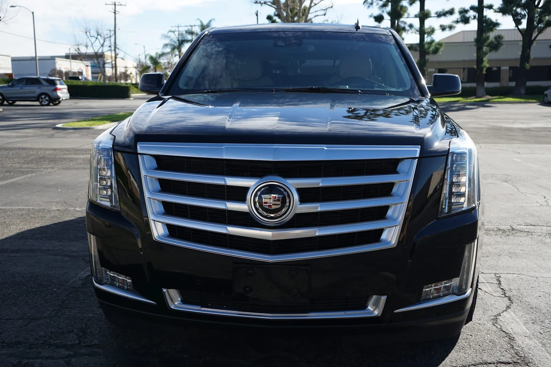 2015 Cadillac Escalade 4th Gen - Image 28 of 31