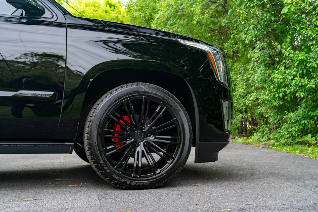 2015 Cadillac Escalade 4th Gen - Image 13 of 31
