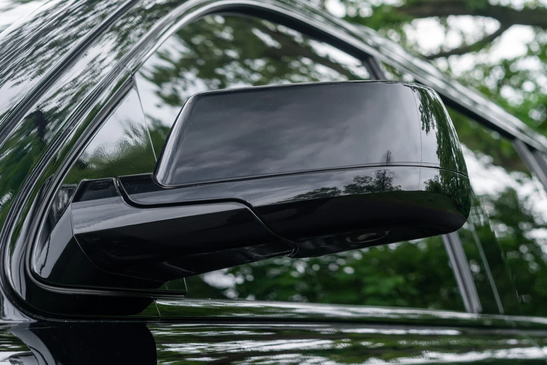 2015 Cadillac Escalade 4th Gen - Image 17 of 31
