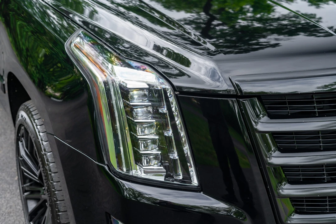2015 Cadillac Escalade 4th Gen - Image 14 of 31