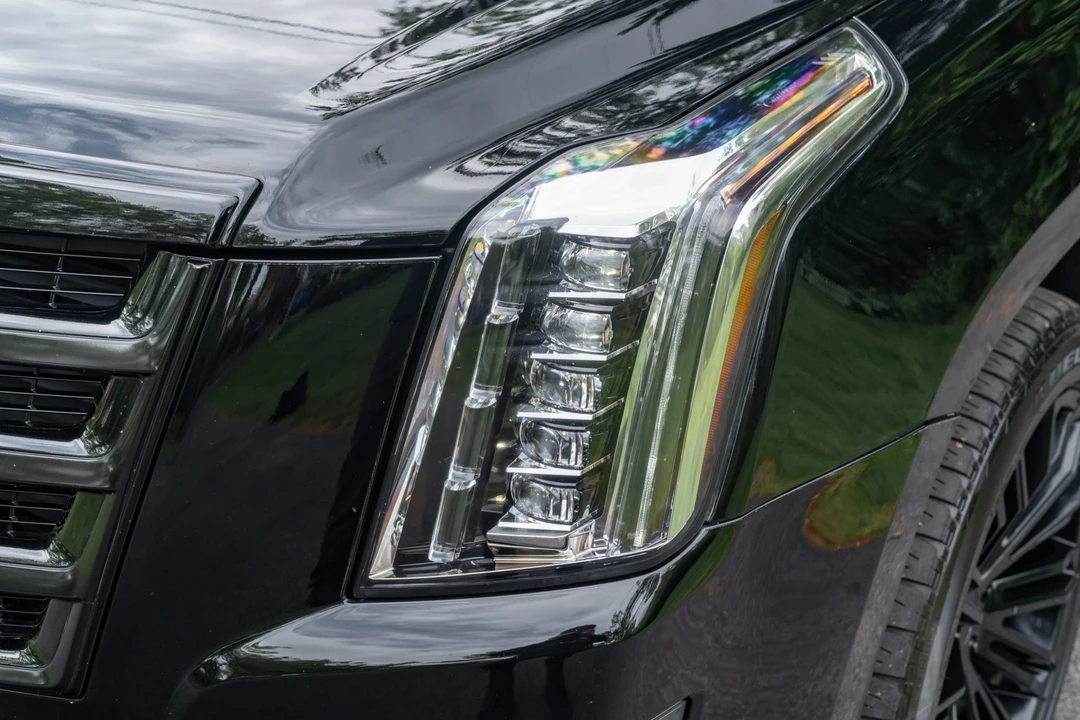 2015 Cadillac Escalade 4th Gen - Image 16 of 31