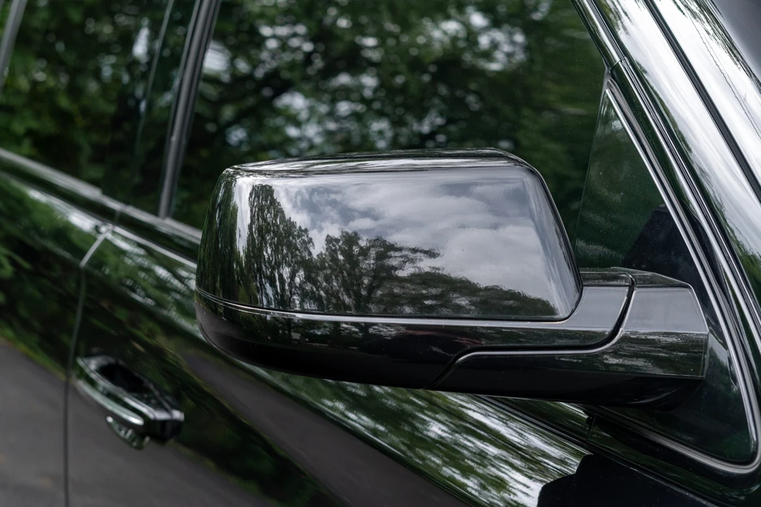2015 Cadillac Escalade 4th Gen - Image 26 of 31