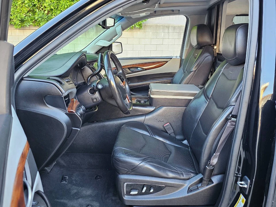 2015 Cadillac Escalade 4th Gen - Image 30 of 31