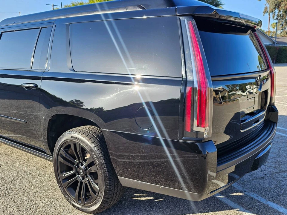 2015 Cadillac Escalade 4th Gen - Image 12 of 31