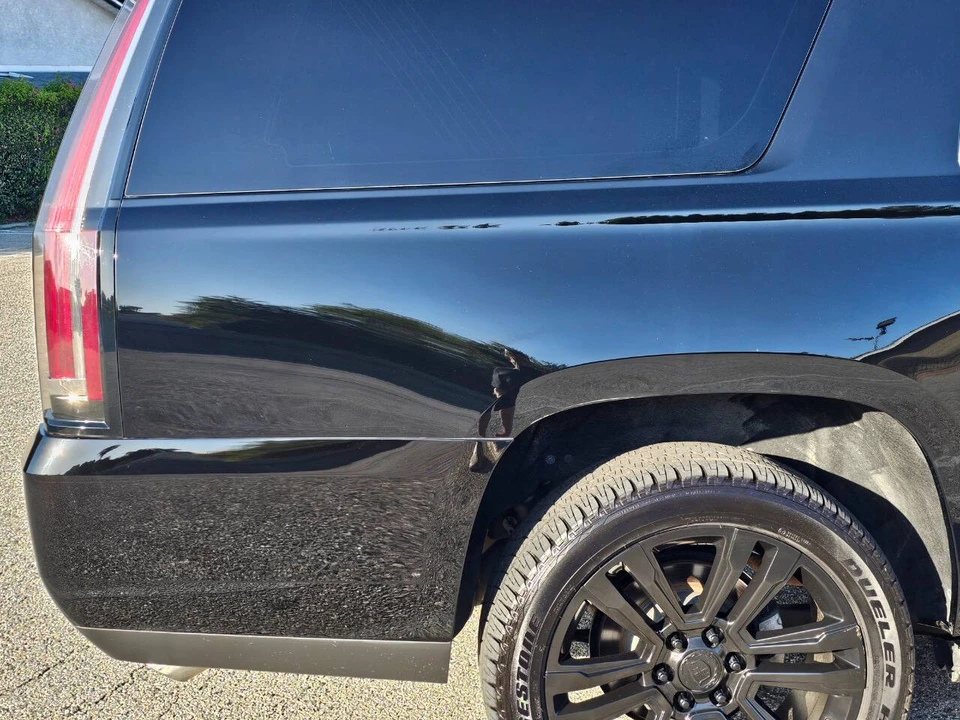 2015 Cadillac Escalade 4th Gen - Image 18 of 31