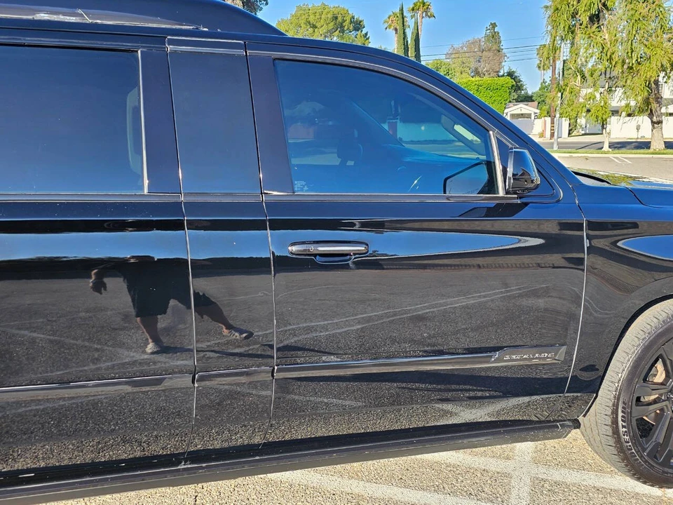 2015 Cadillac Escalade 4th Gen - Image 16 of 31