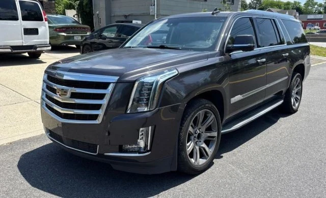 2015 Cadillac Escalade 4th Gen - Image 10 of 17