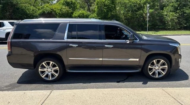 2015 Cadillac Escalade 4th Gen - Image 5 of 17