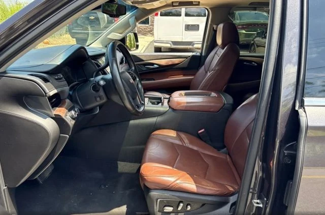 2015 Cadillac Escalade 4th Gen - Image 13 of 17