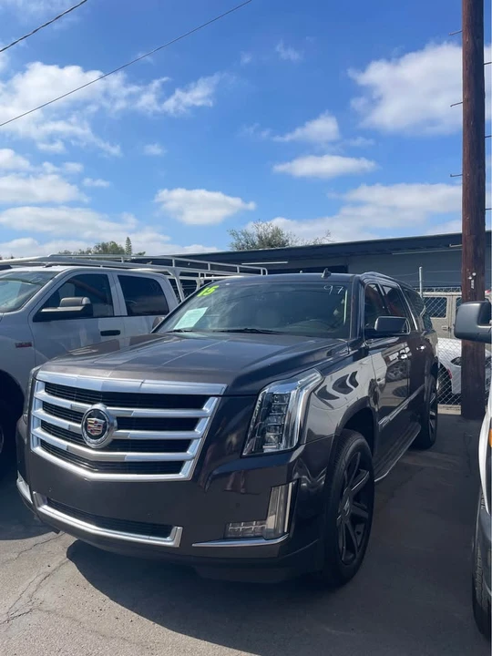 2015 Cadillac Escalade 4th Gen - Image 2 of 3
