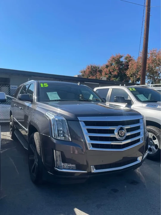 2015 Cadillac Escalade 4th Gen - Image 3 of 3