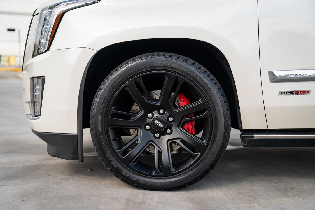 2015 Cadillac Escalade 4th Gen - Image 25 of 31