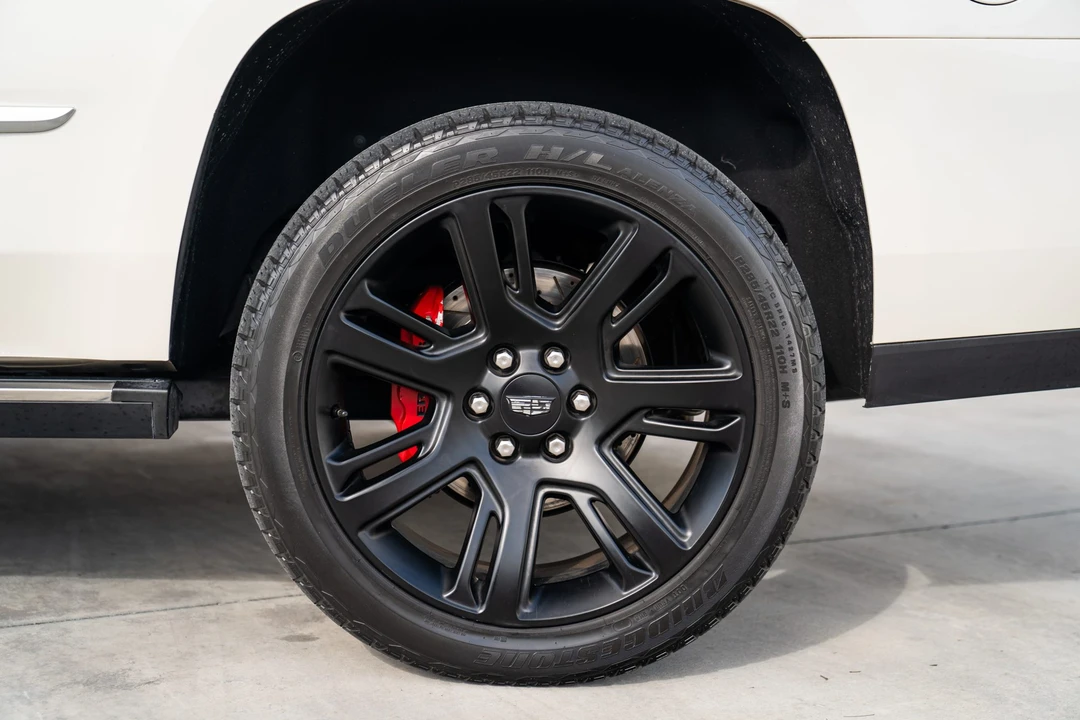 2015 Cadillac Escalade 4th Gen - Image 27 of 31
