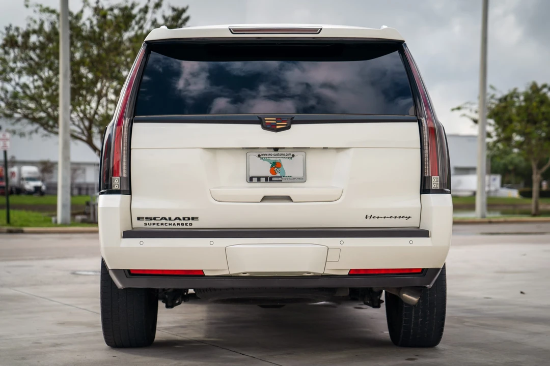 2015 Cadillac Escalade 4th Gen - Image 5 of 31