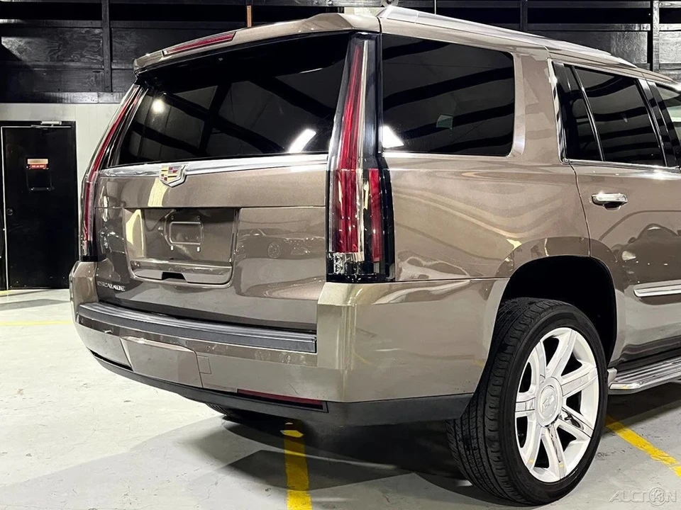 2015 Cadillac Escalade 4th Gen - Image 8 of 21