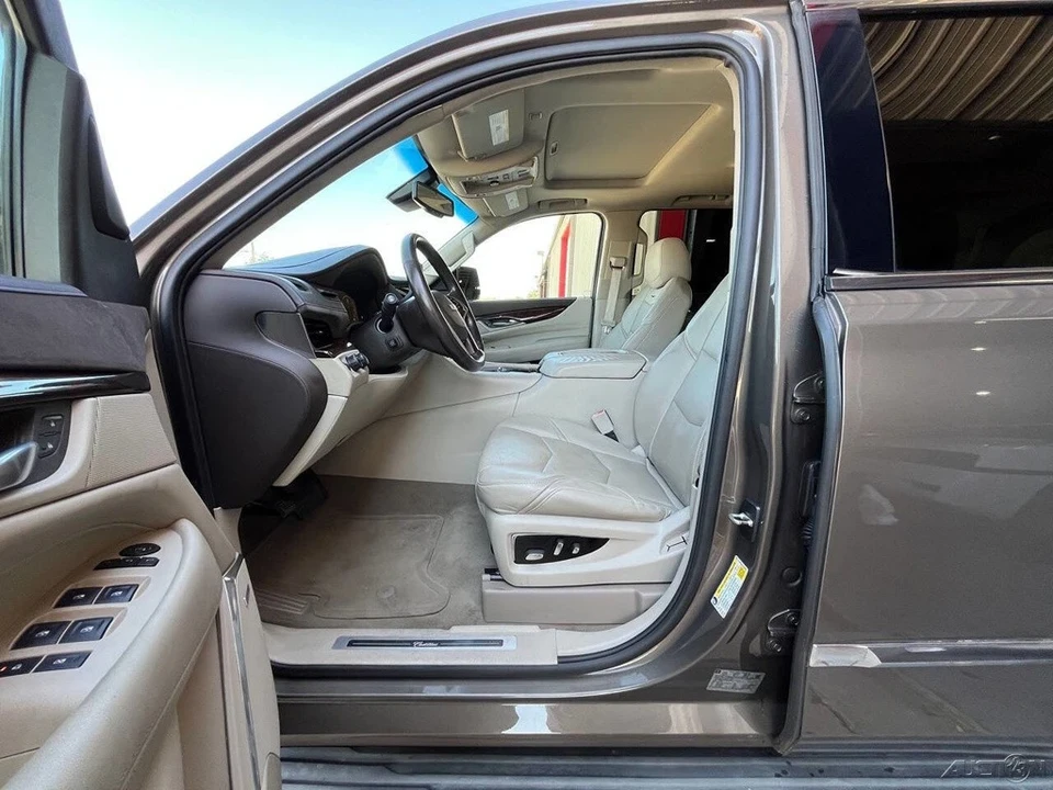 2015 Cadillac Escalade 4th Gen - Image 13 of 21