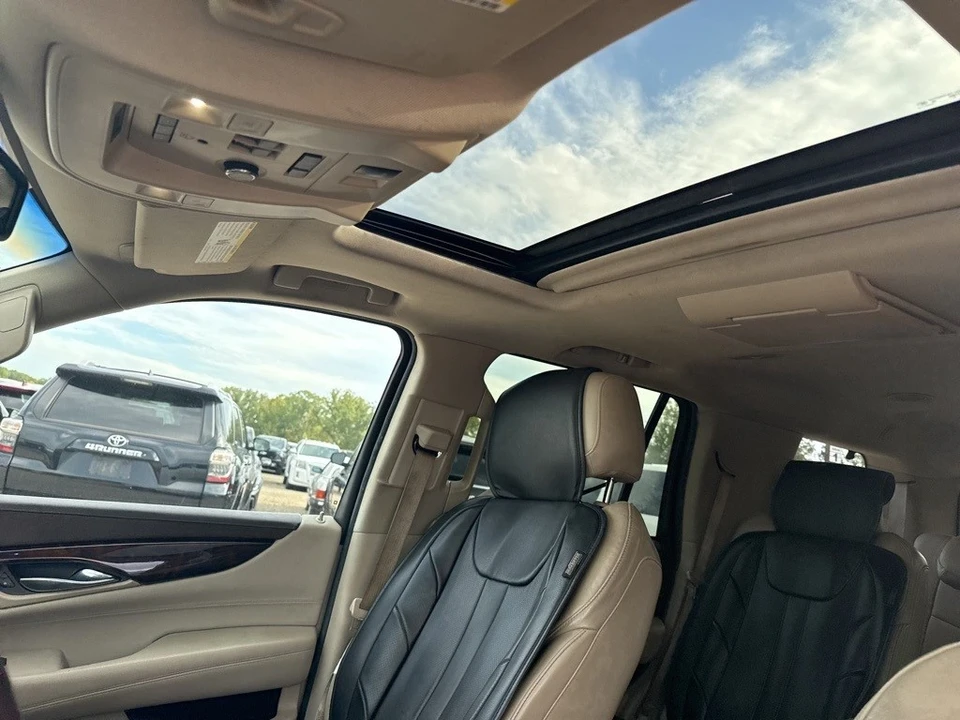 2015 Cadillac Escalade 4th Gen - Image 6 of 7