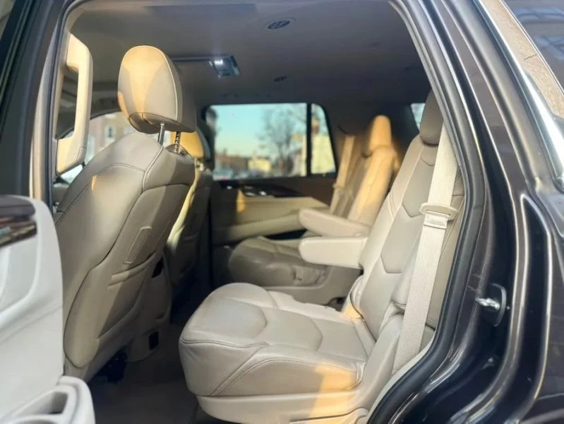 2015 Cadillac Escalade 4th Gen - Image 11 of 12