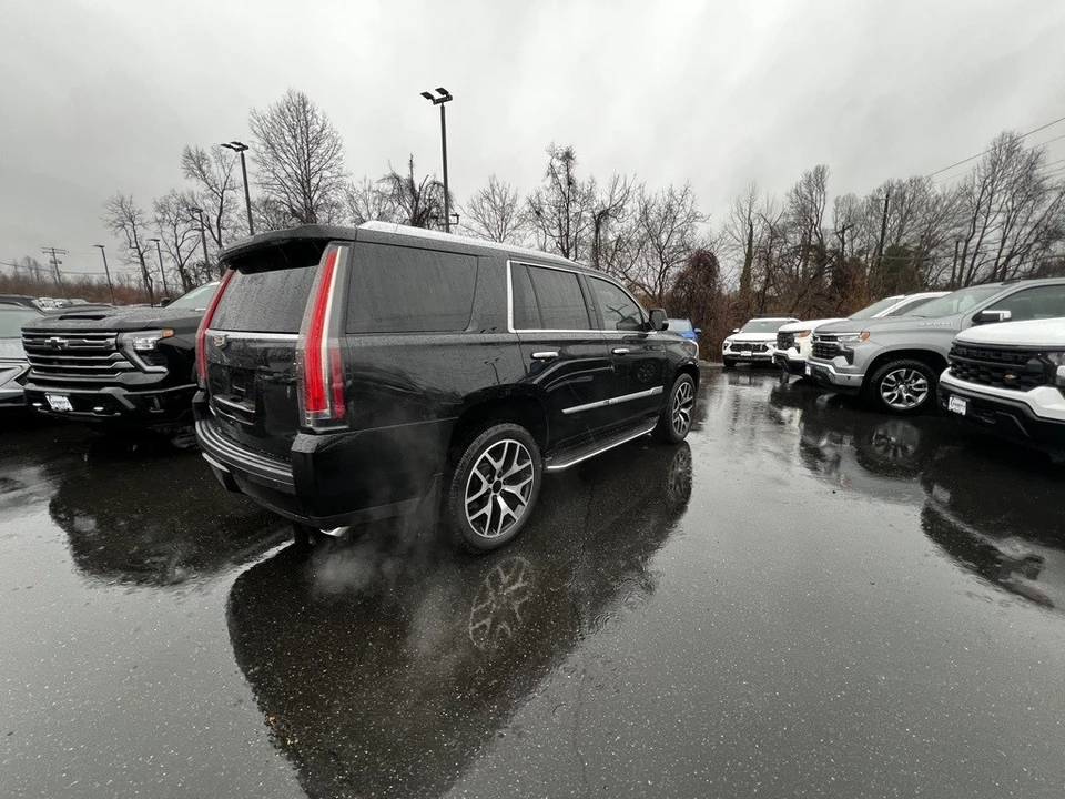 2015 Cadillac Escalade 4th Gen - Image 2 of 12