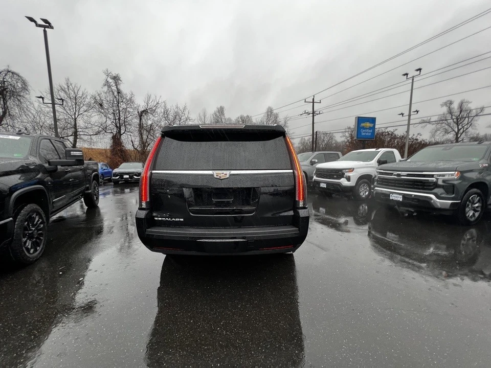 2015 Cadillac Escalade 4th Gen - Image 3 of 12