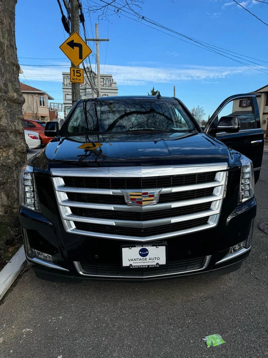 2015 Cadillac Escalade 4th Gen - Image 16 of 31