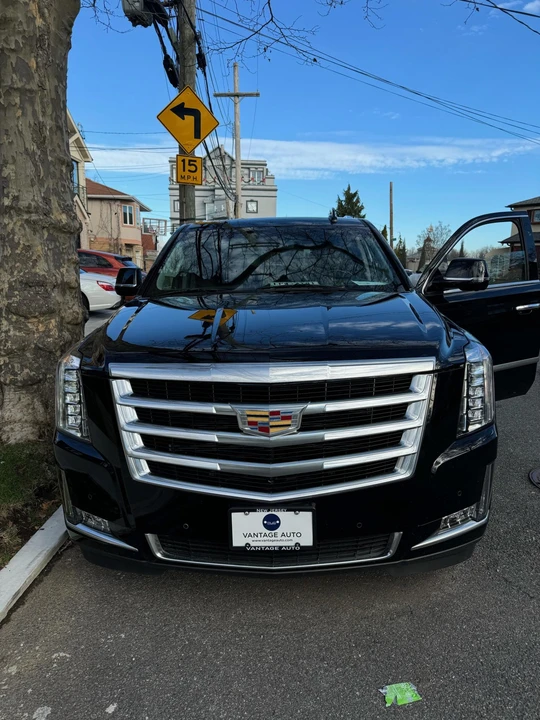 2015 Cadillac Escalade 4th Gen - Image 14 of 31