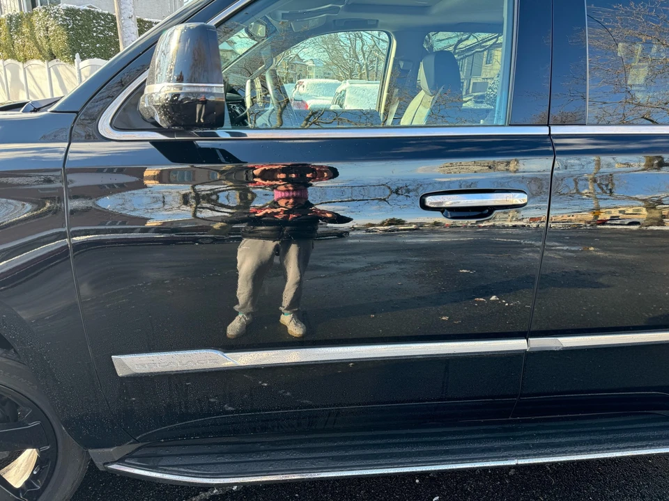 2015 Cadillac Escalade 4th Gen - Image 20 of 31