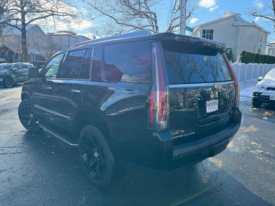 2015 Cadillac Escalade 4th Gen - Image 6 of 31