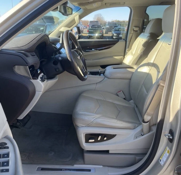 2015 Cadillac Escalade 4th Gen - Image 5 of 12