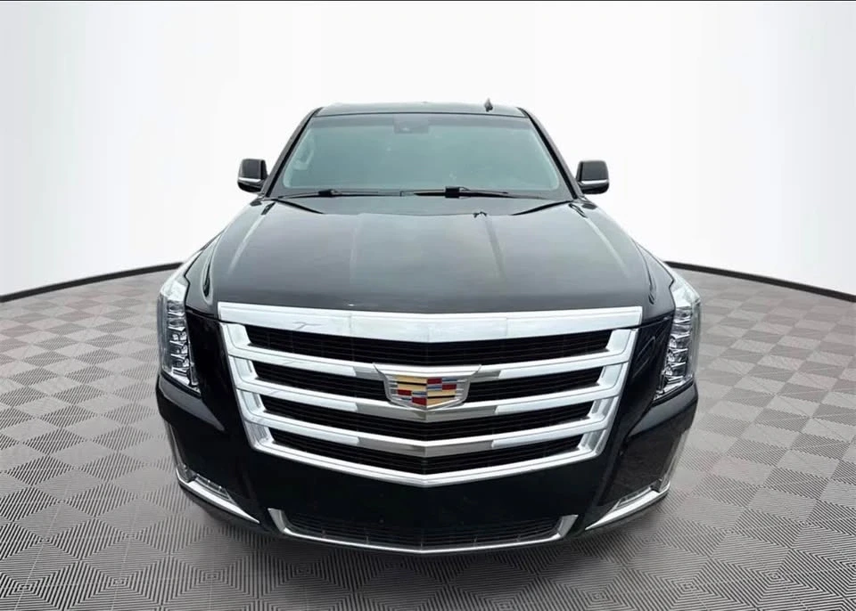 2015 Cadillac Escalade 4th Gen - Image 2 of 10