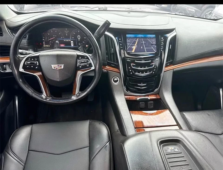 2015 Cadillac Escalade 4th Gen - Image 5 of 10