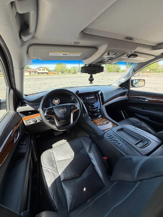 2015 Cadillac Escalade 4th Gen - Image 18 of 20