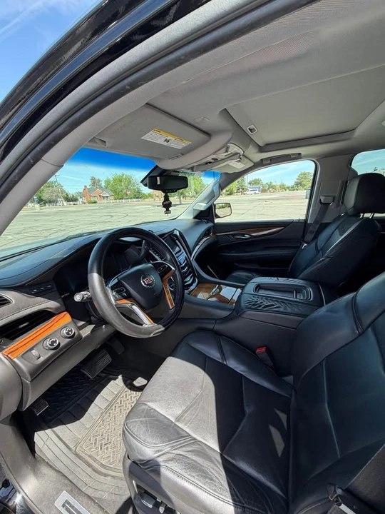 2015 Cadillac Escalade 4th Gen - Image 17 of 20