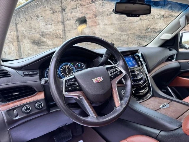 2015 Cadillac Escalade 4th Gen - Image 16 of 21