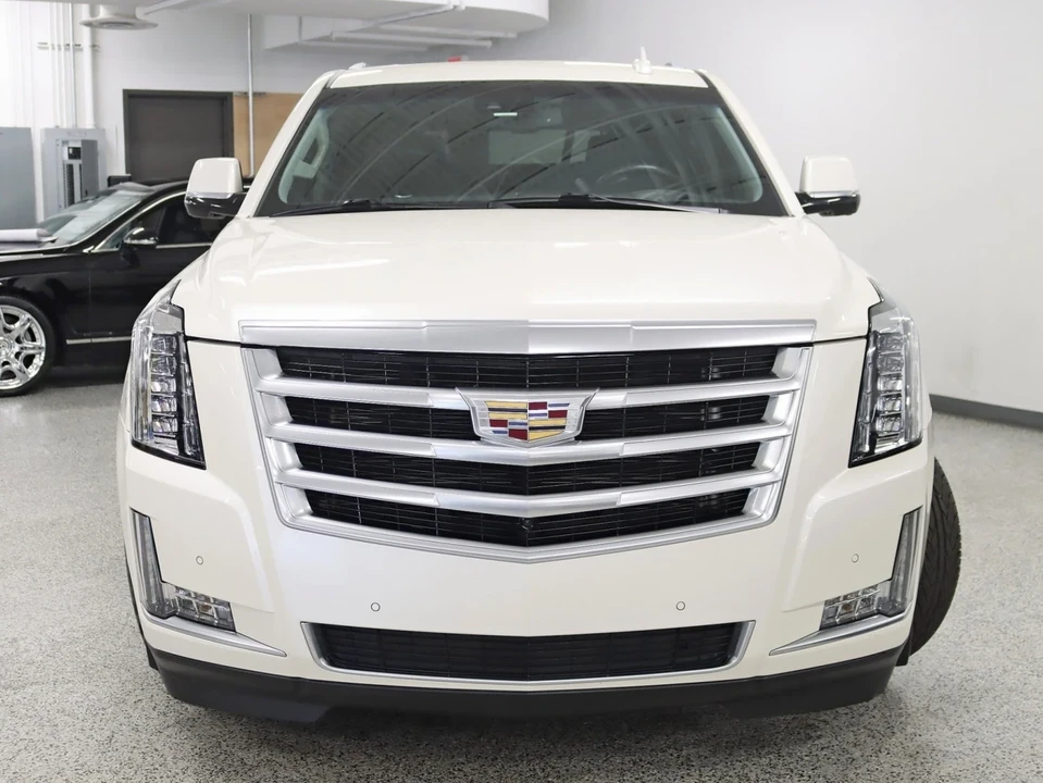 2015 Cadillac Escalade 4th Gen - Image 8 of 12
