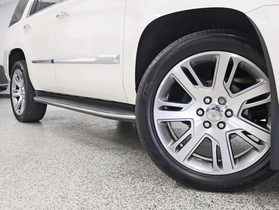 2015 Cadillac Escalade 4th Gen - Image 4 of 12