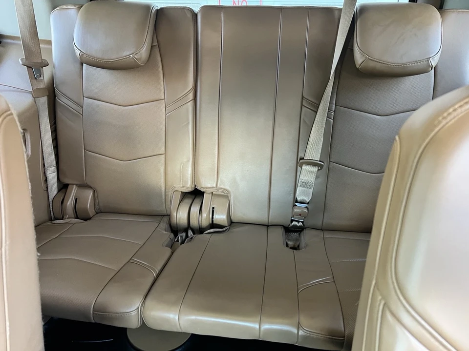 2015 Cadillac Escalade 4th Gen - Image 19 of 20
