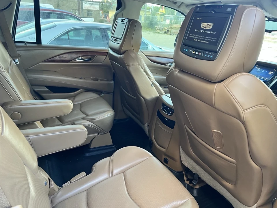 2015 Cadillac Escalade 4th Gen - Image 12 of 20